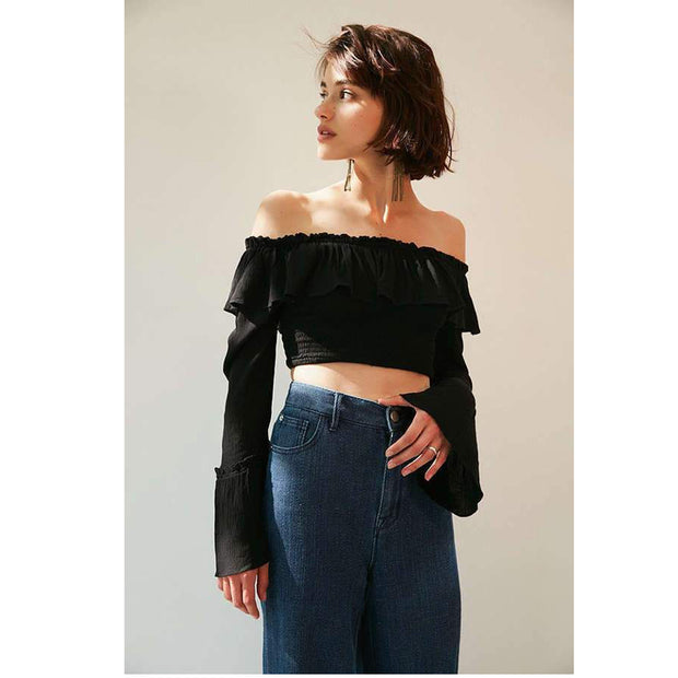 Kimchi Blue Urban Outfitters Kimora Smocked Top