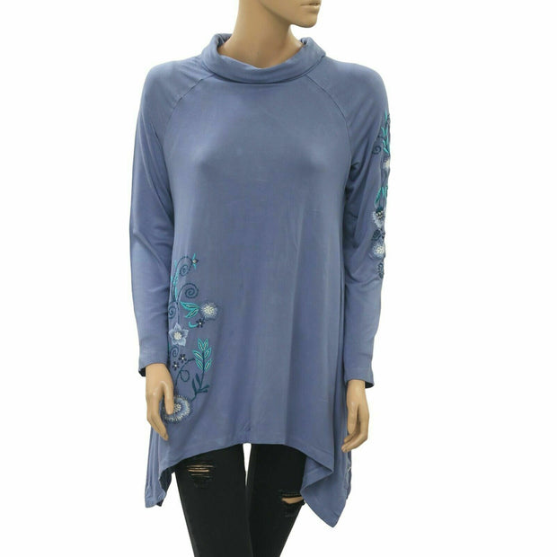 Soft Surroundings Amelia Floral Embroidered Turtle Top S