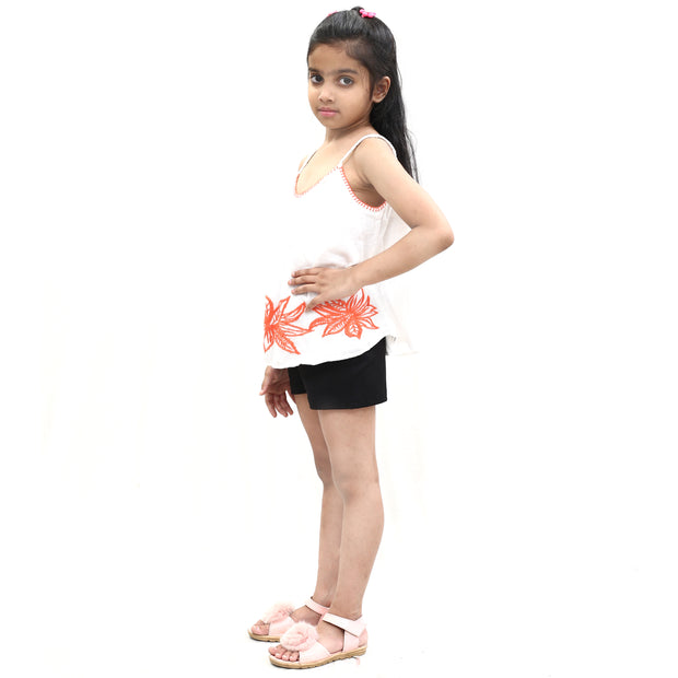 Cyrillus Paris Girls Kids Floral Embroidered Top 6 Years