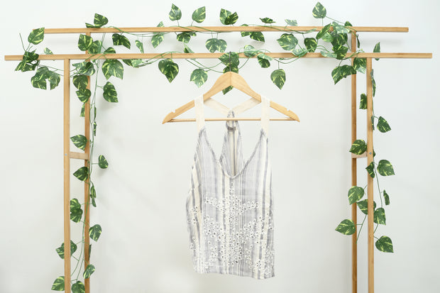 Ecote Urban Outfitters Dani 孔眼背心短款上衣 M