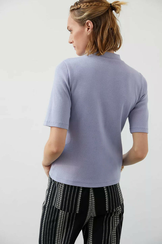 Maeve Anthropologie 小高领罗纹短款衬衫上衣
