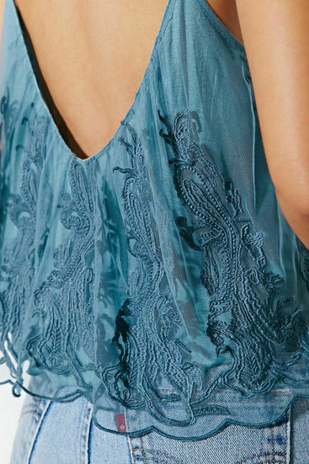 Kimchi Blue Urban Outfitters Scalloped-Edge Swing Cami Top
