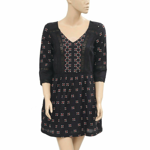 Staring at Stars Embroidered Black Babydoll Mini Dress S