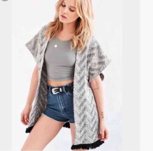 Ecote Urban Outfitters Quilted Woven Kimono Jacket Top FS