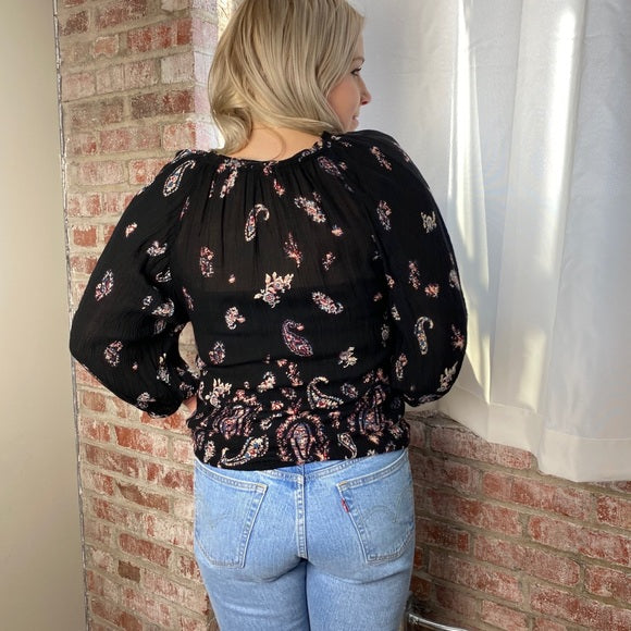 Ecote Urban Outfitters 佩斯利印花衬衫上衣