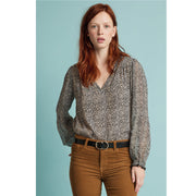 Velvet by Graham & Spencer Anthropologie Mel Leopard Printed Top S