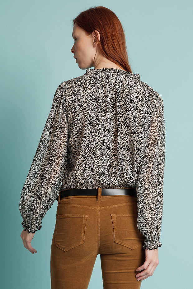 Velvet by Graham & Spencer Anthropologie Mel Leopard Printed Top S