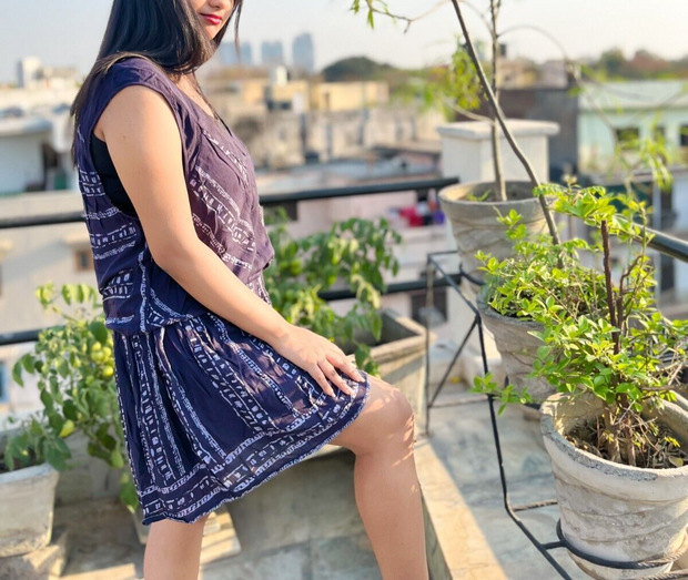 Ecote Urban Outfitters Printed Navy Romper Dress M